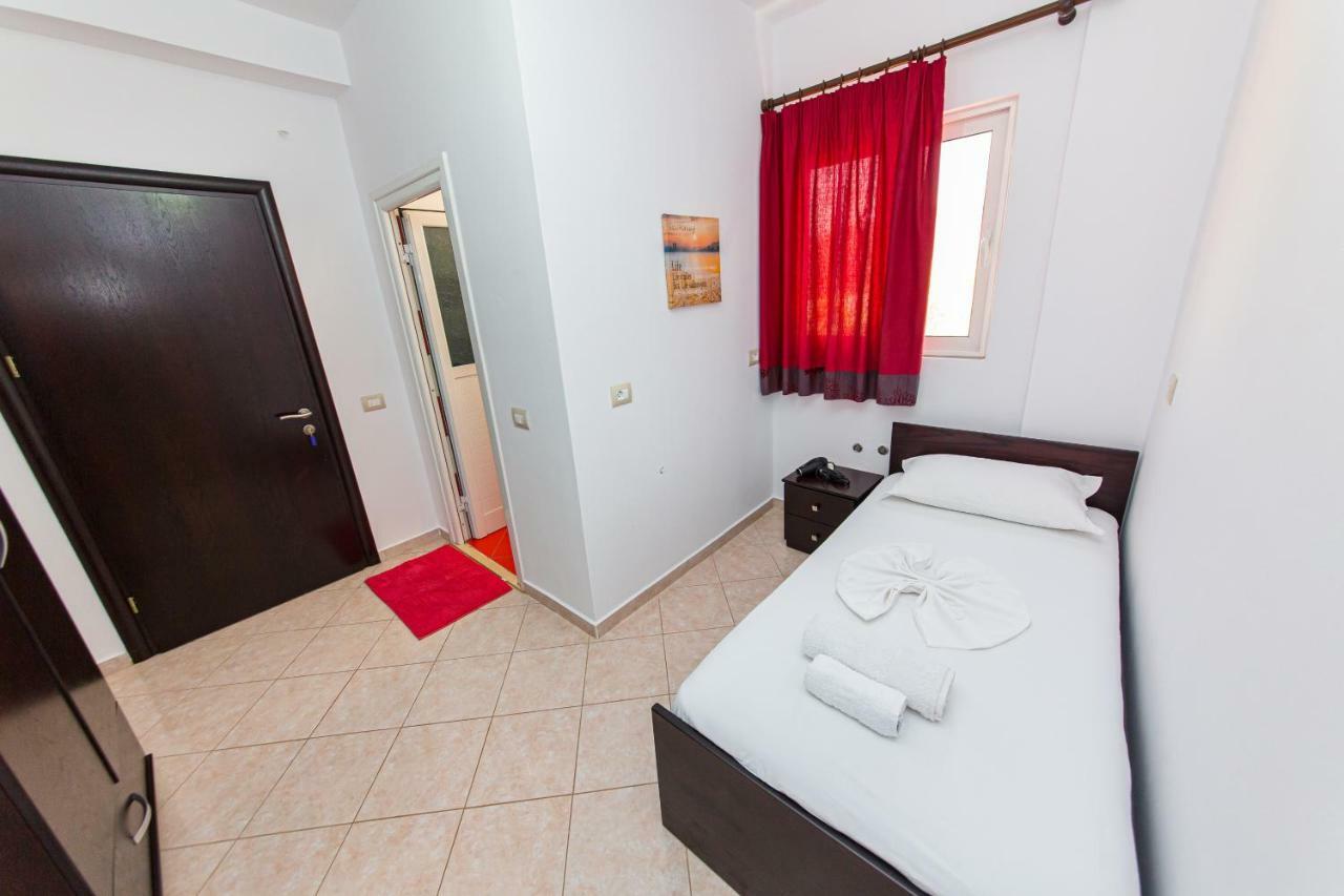Hotel Mariksel Ksamil Bagian luar foto