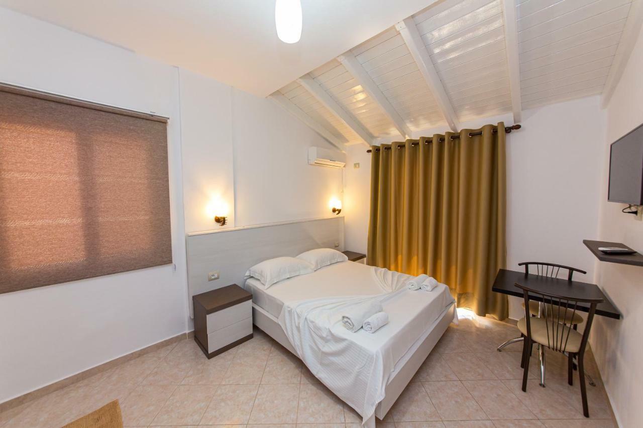Hotel Mariksel Ksamil Bagian luar foto