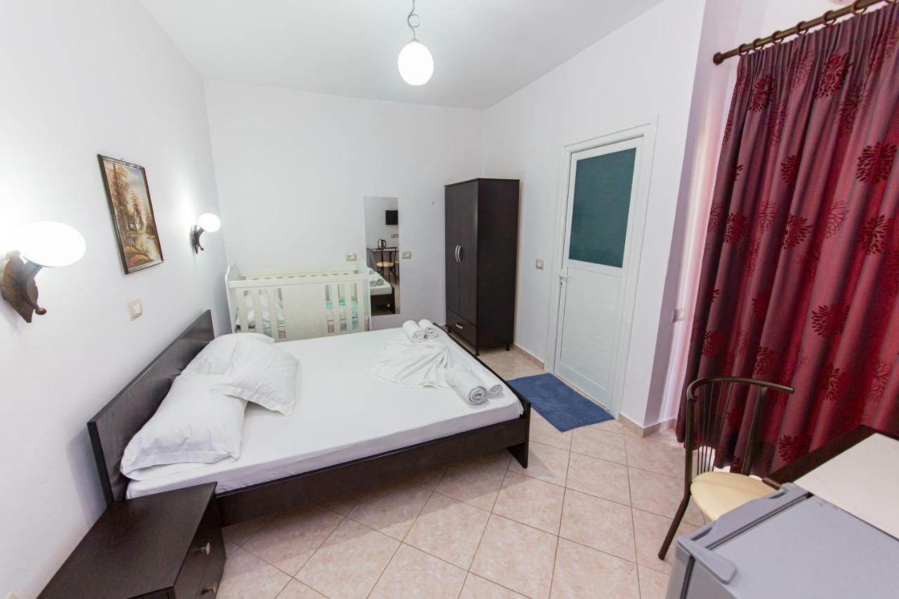 Hotel Mariksel Ksamil Bagian luar foto